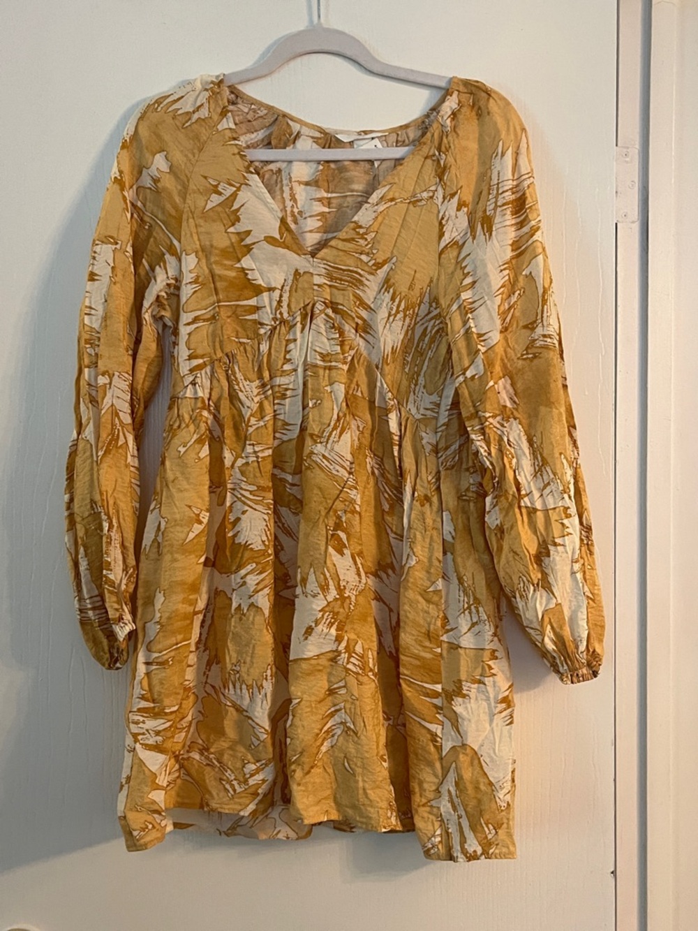 H&M Mustard Yellow and White V-Neck Long Sleeve Tunic Dress